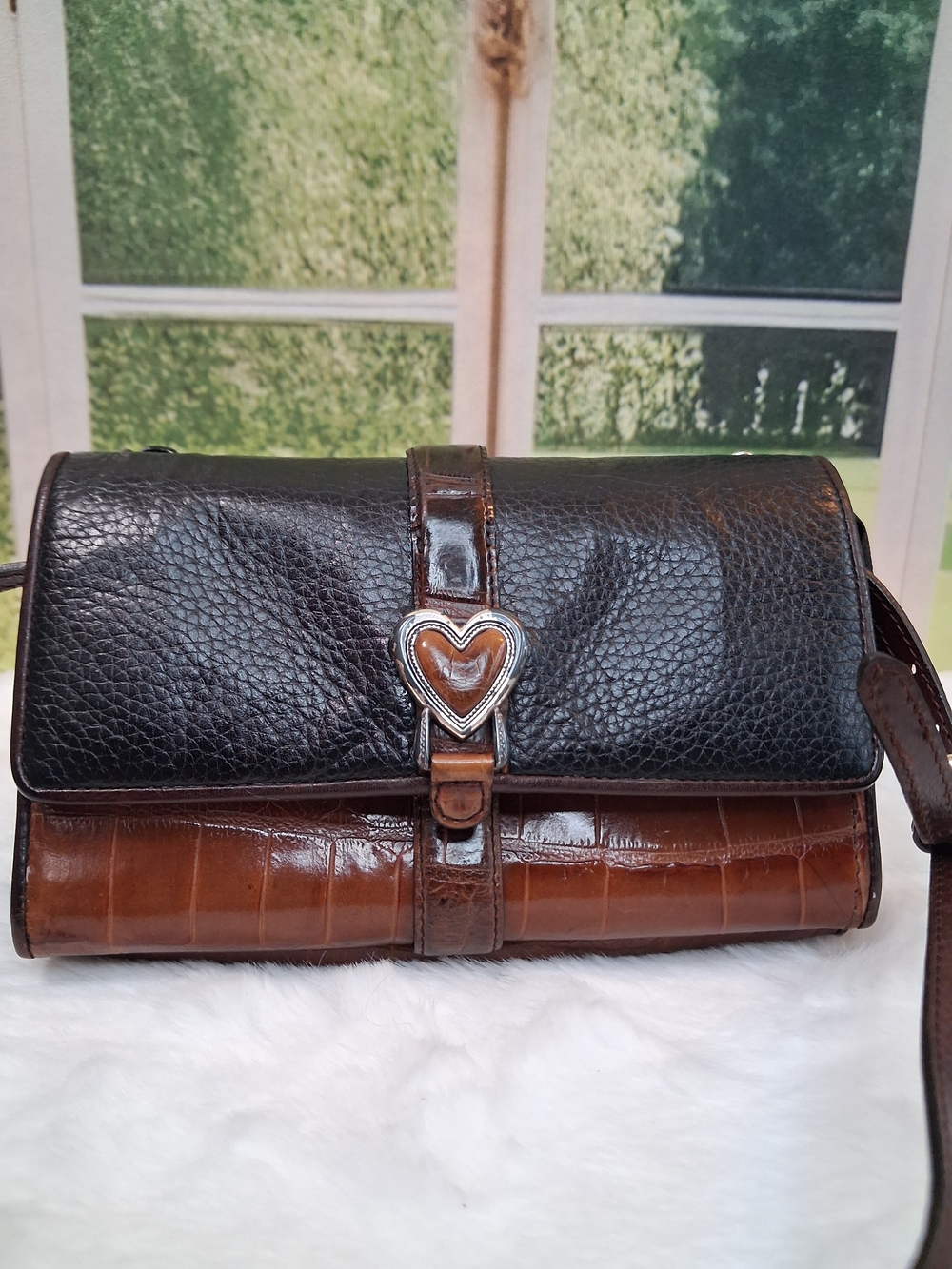 Vintage Y2K Brighton Organizer Crossbody Bag 2 Tone Leather Croc Embossed Heart